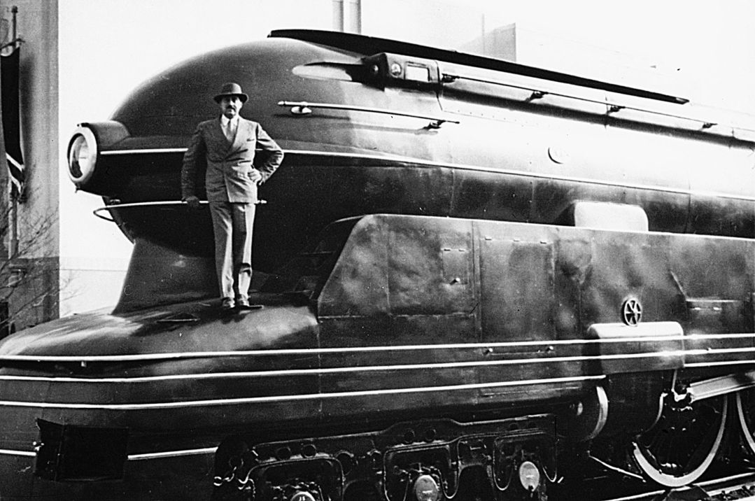 Raymond Loewy'nin PRR için yaptığı S1 Lokomotif tasarımı