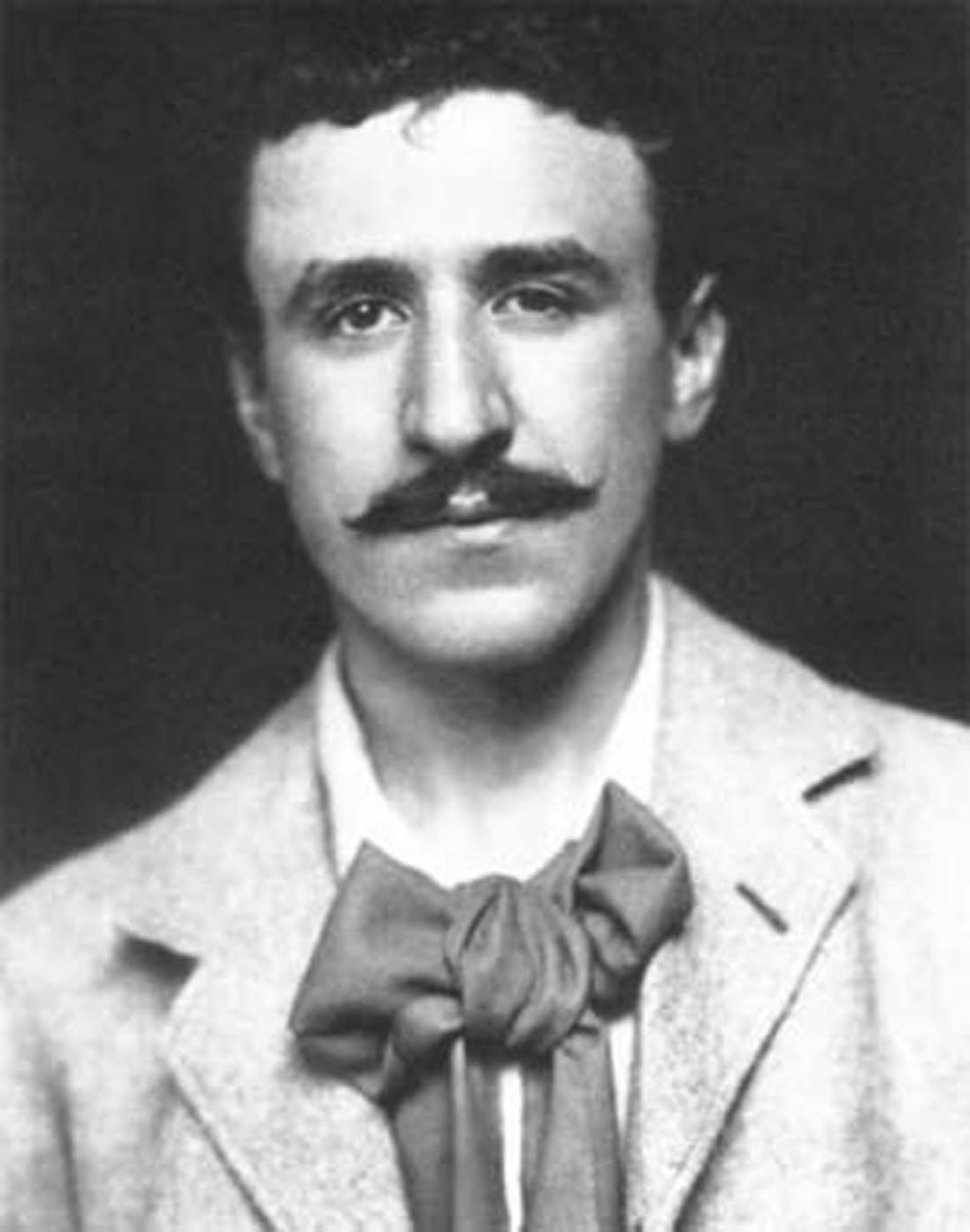 Charles Rennie Mackintosh, 1893, 25 yaşında, T. & R. Annan & Sons tarafından Glasgow'da çekildi.