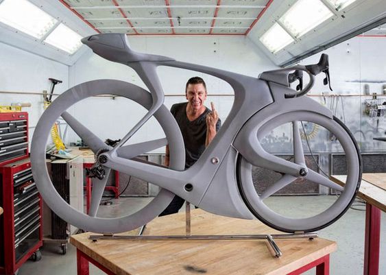 Endüstriyel tasarımda prototipleme süreci. Bisiklet tasarımı.